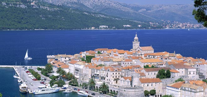 Espectacular imagen de la histórica ciudad de Korcula (Croacia)